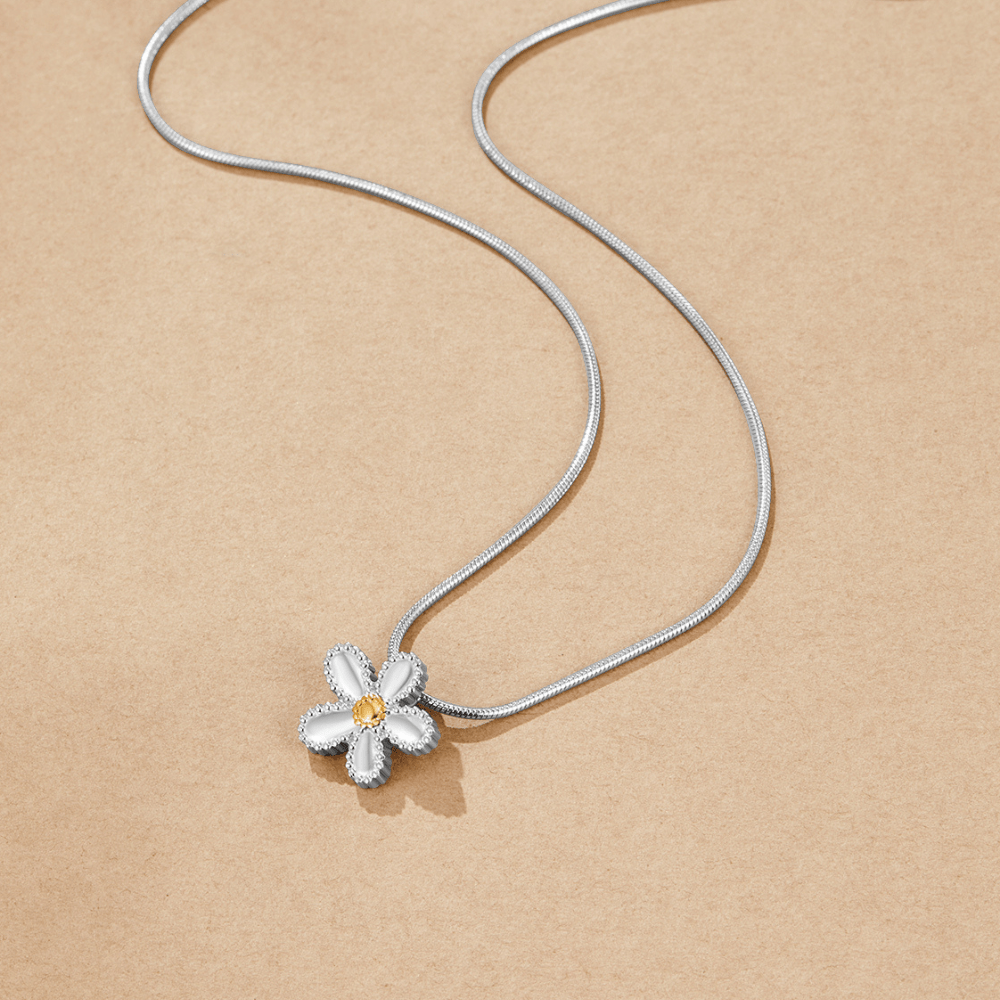 Daisy Pendant Necklace - Beautiful Earth Boutique