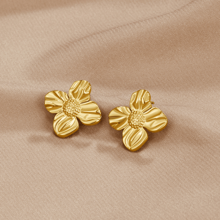 18K Gold Flower Earrings - Beautiful Earth Boutique