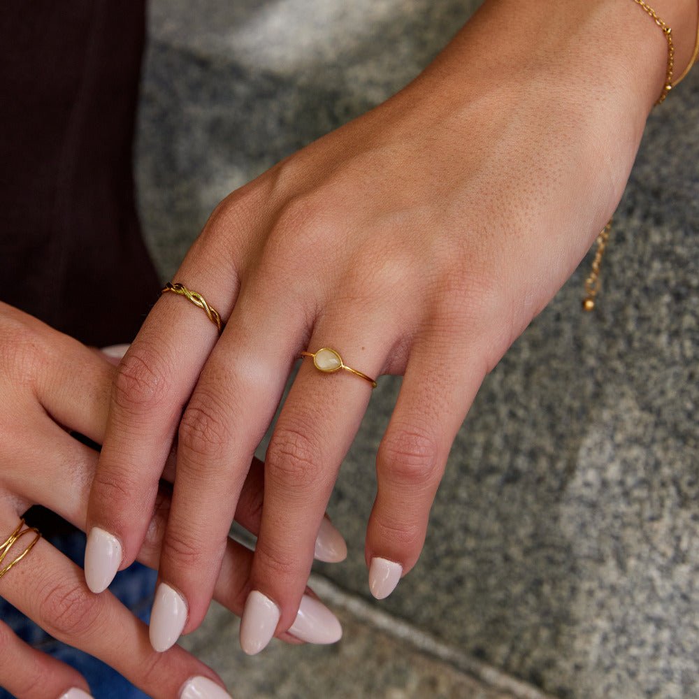 Clara Teardrop Stone Ring - Beautiful Earth Boutique