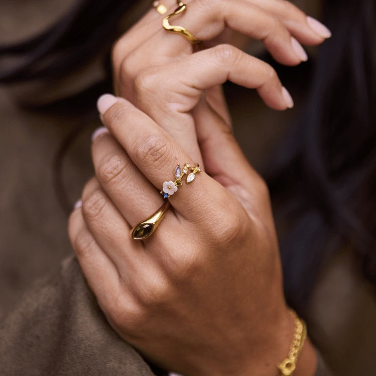 Crystal White Blossom Ring Gold - Beautiful Earth Boutique