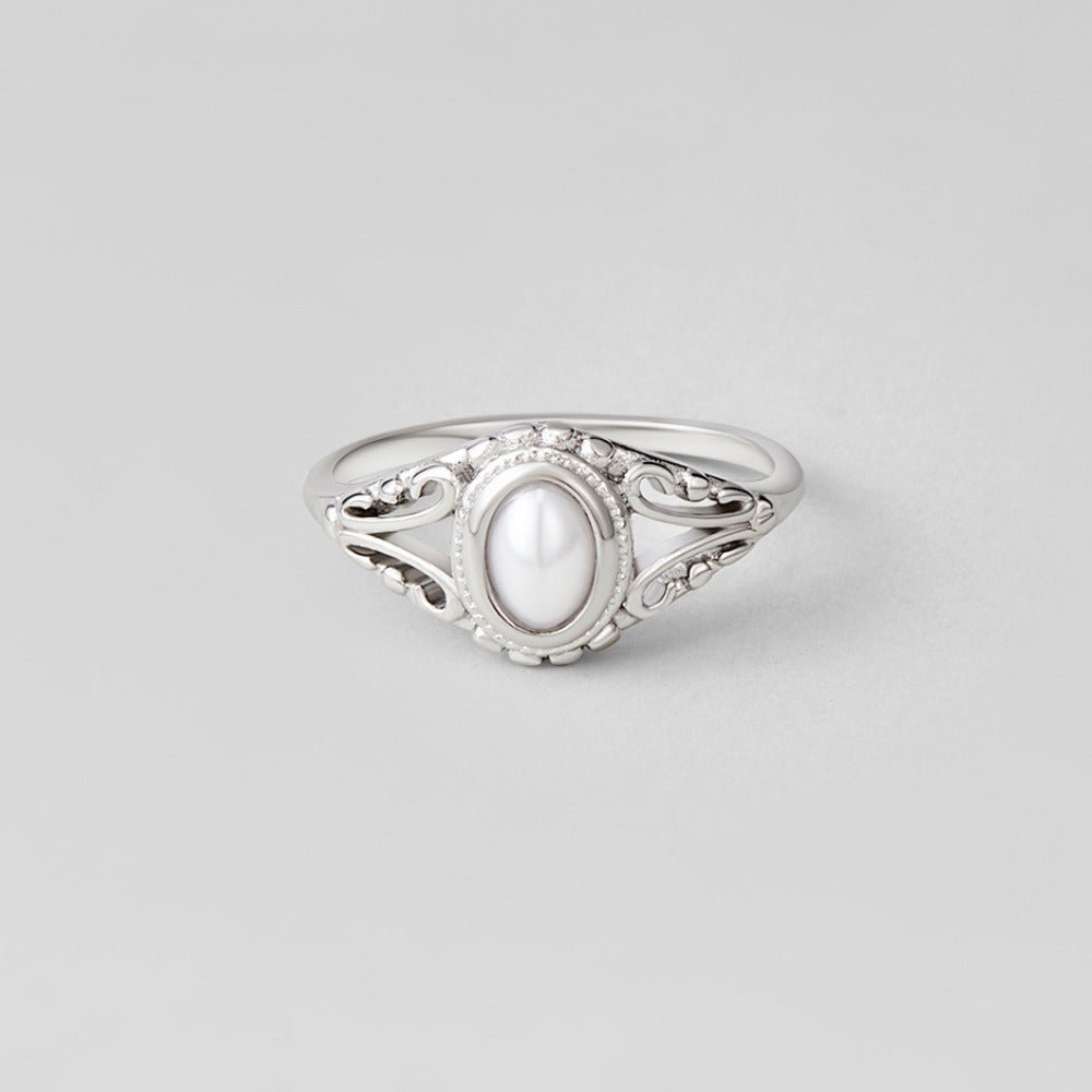 Silver Vintage Royal Pearl Ring - Beautiful Earth Boutique