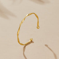 Twisted Imari Gold Bangle - Beautiful Earth Boutique