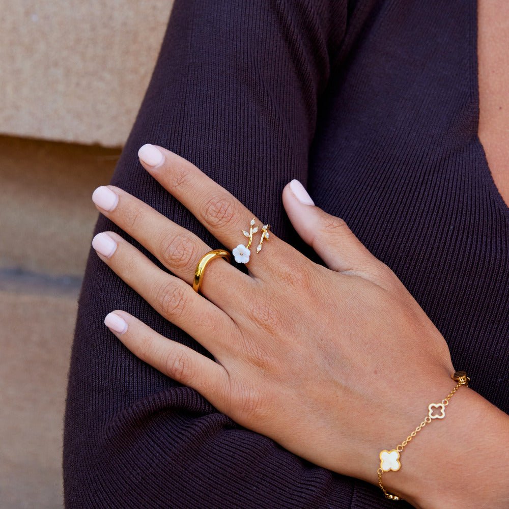 White Blossom Flower Ring - Beautiful Earth Boutique